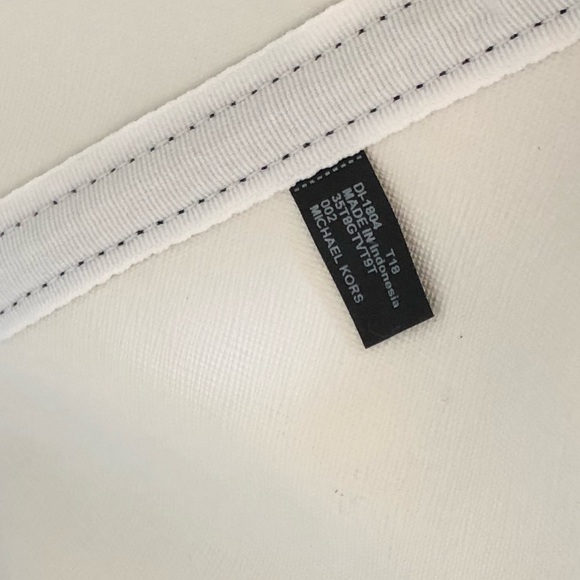 3pcs Michael Kors drawstring tote&wristlet&wallet - Picture 6 of 8